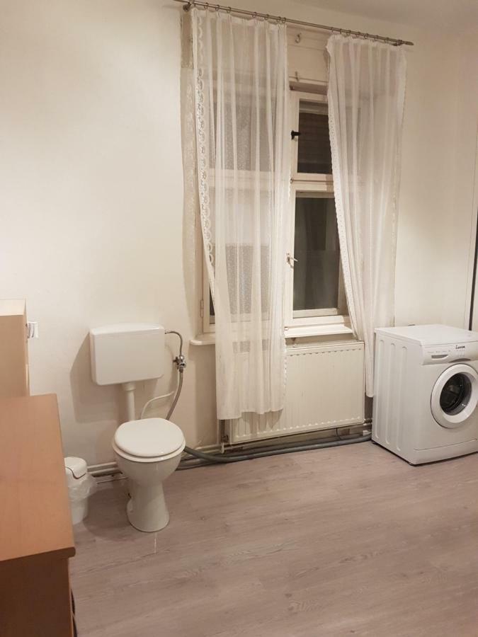 Ferienwohnung In Diehlo ไอเซนฮุทเทนชตัดท์ ภายนอก รูปภาพ